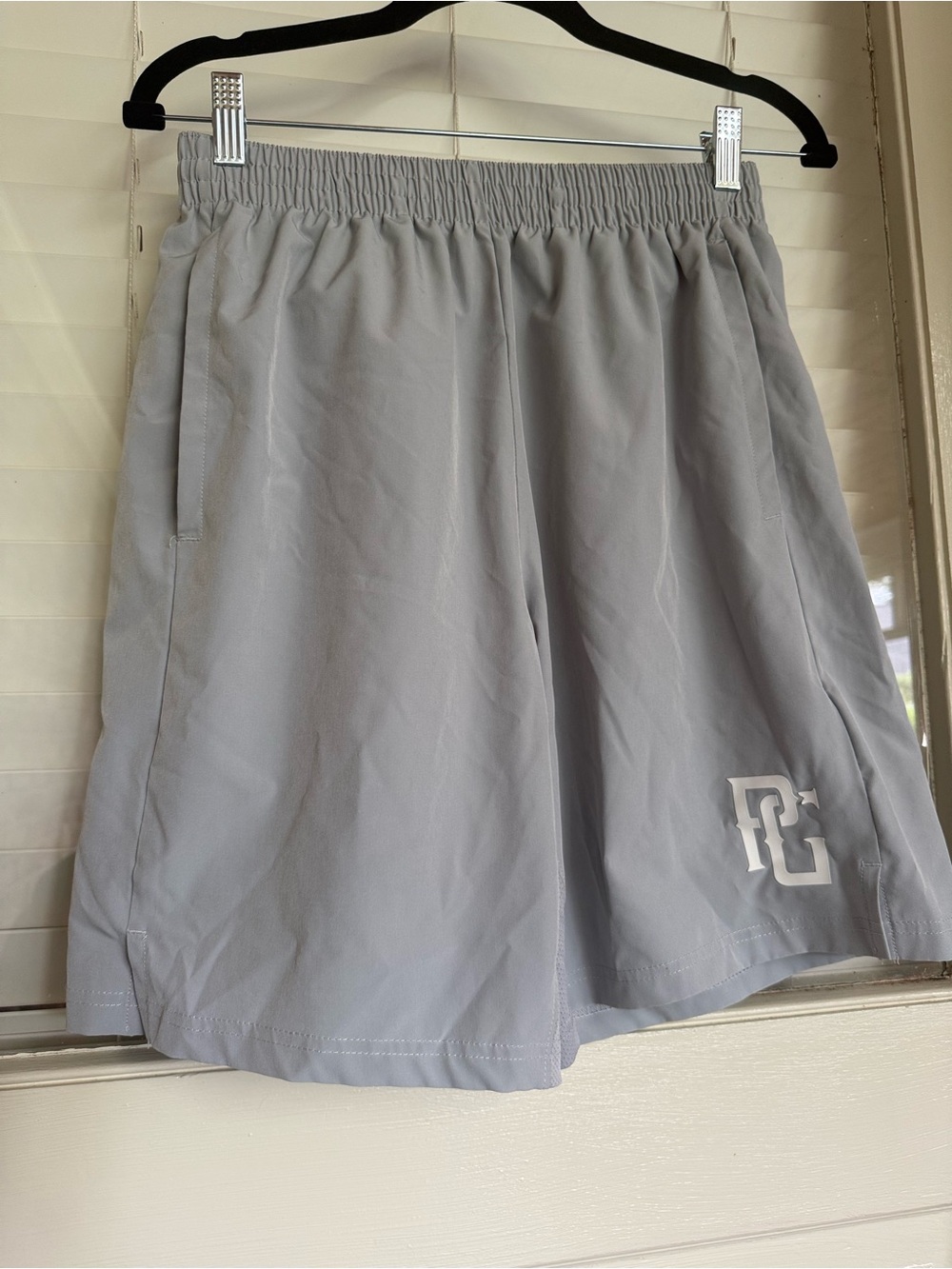 Perfect Game Mens Medium Shorts